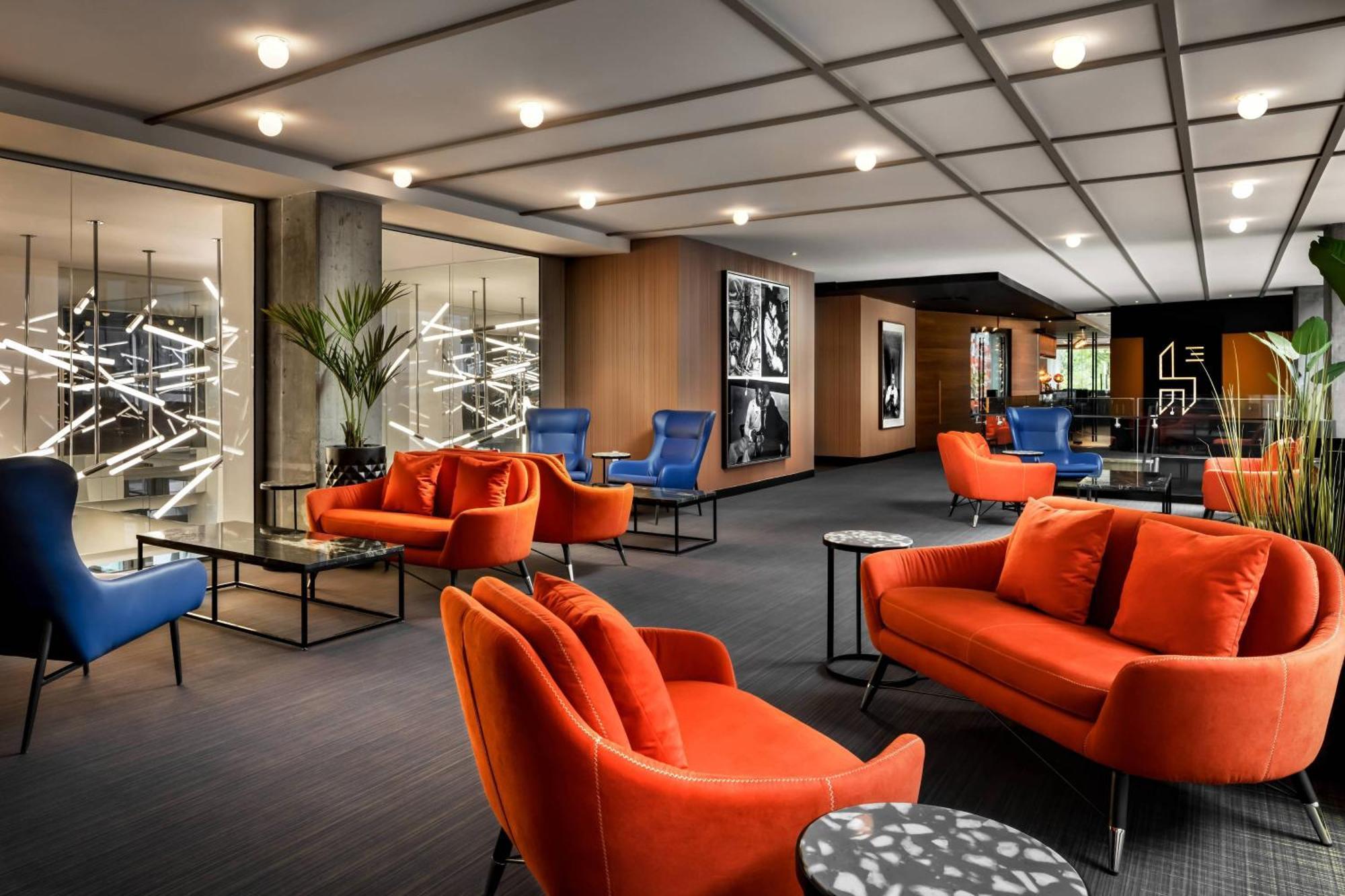 Humaniti Hotel Montreal, Autograph Collection Zewnętrze zdjęcie