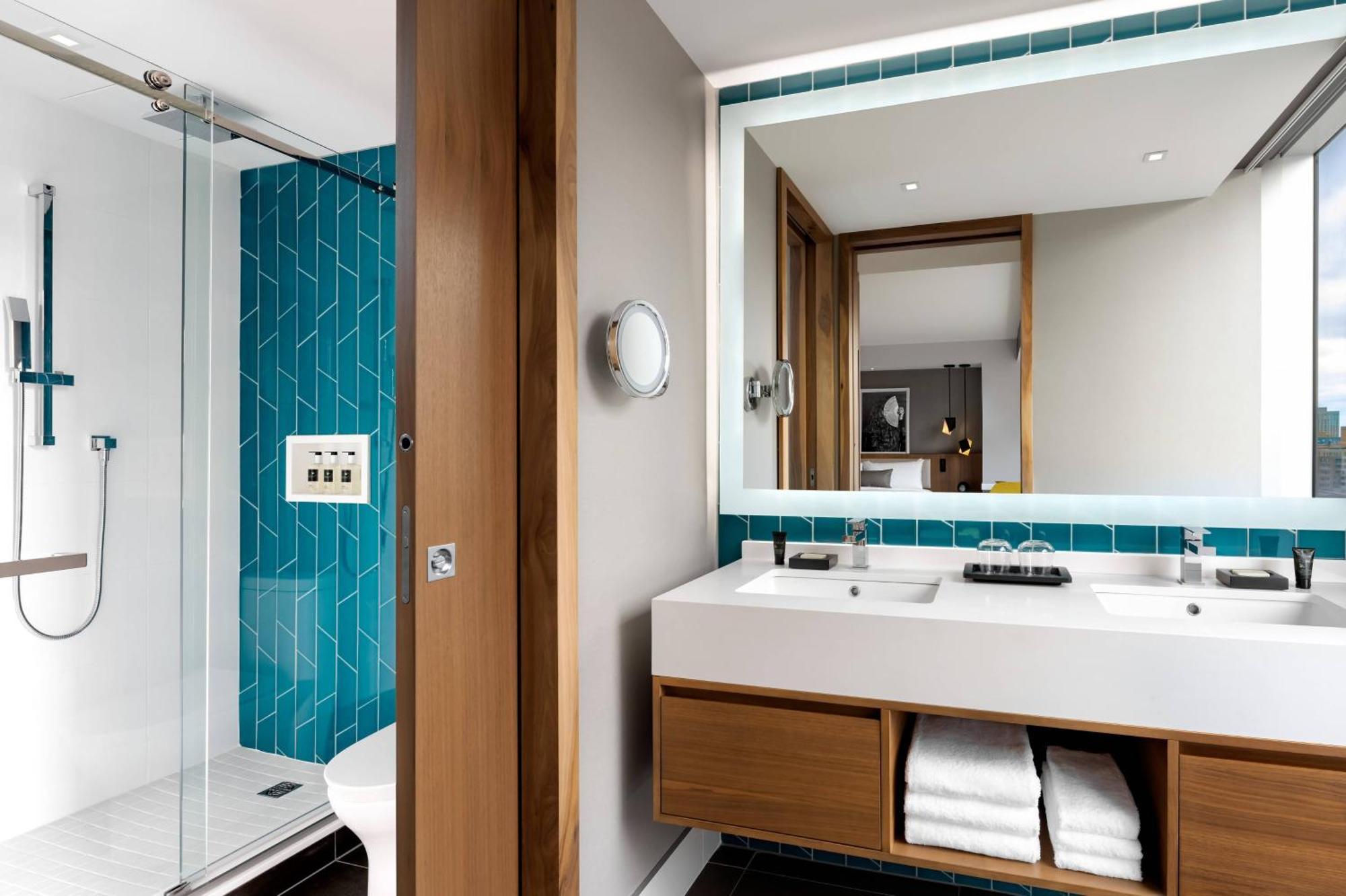 Humaniti Hotel Montreal, Autograph Collection Zewnętrze zdjęcie
